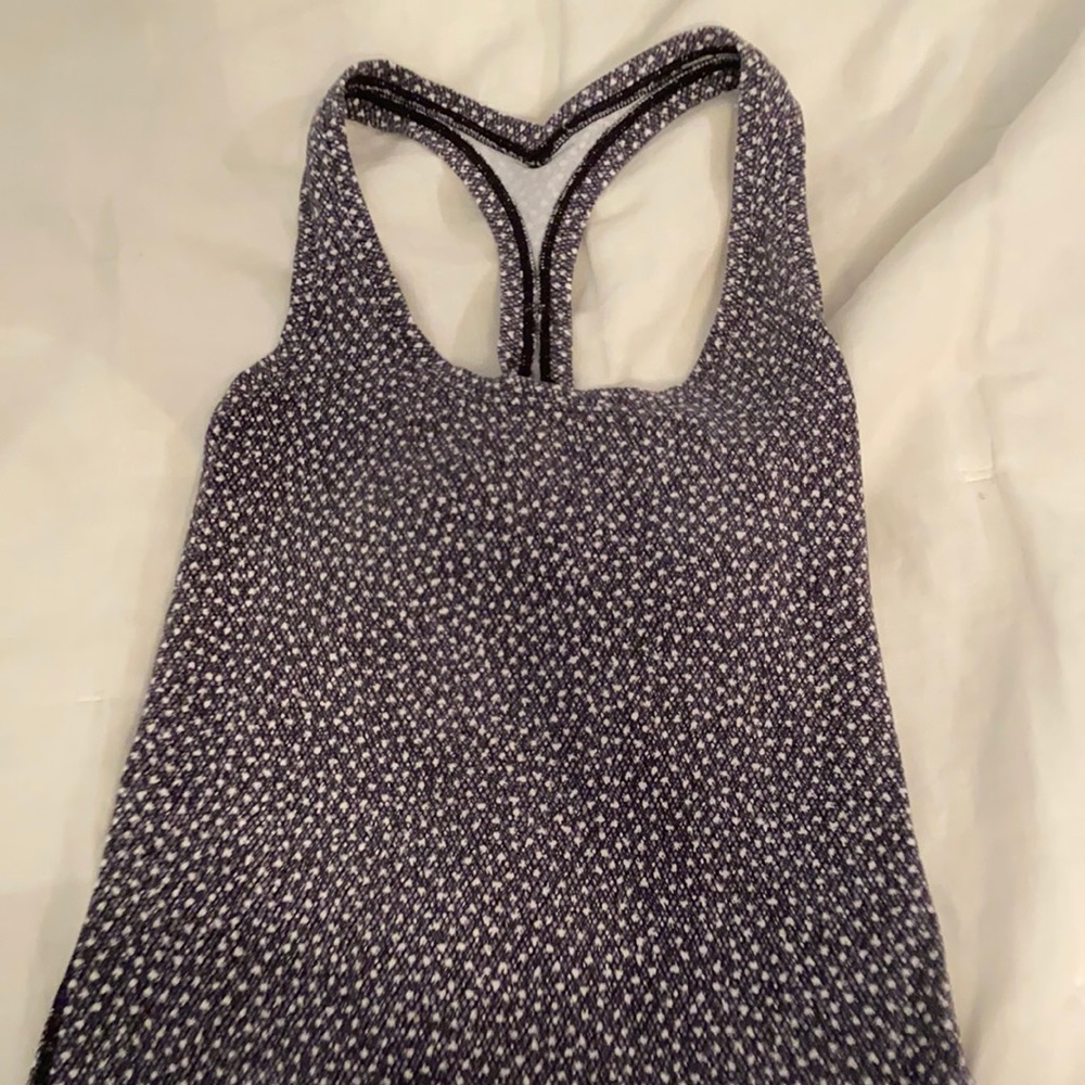 Lululemon tank